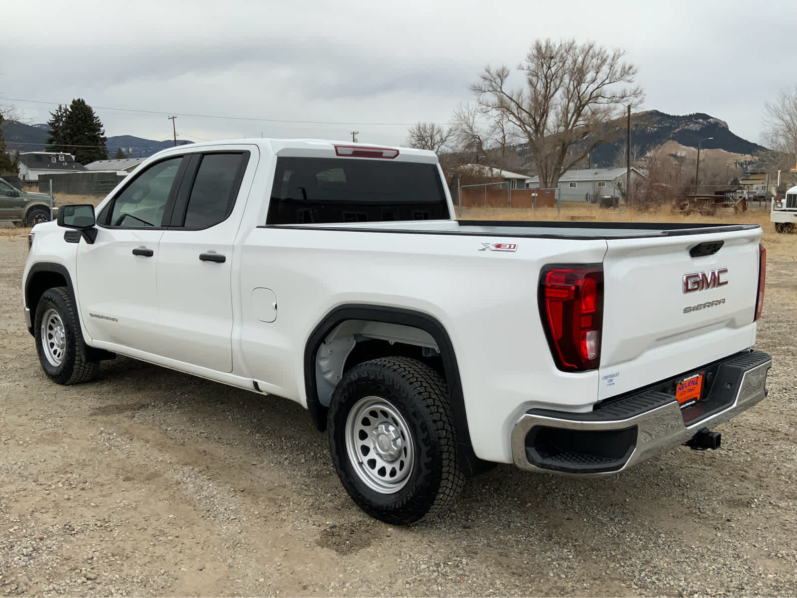 2025 GMC Sierra 1500 Pro 4WD Double Cab 147 4