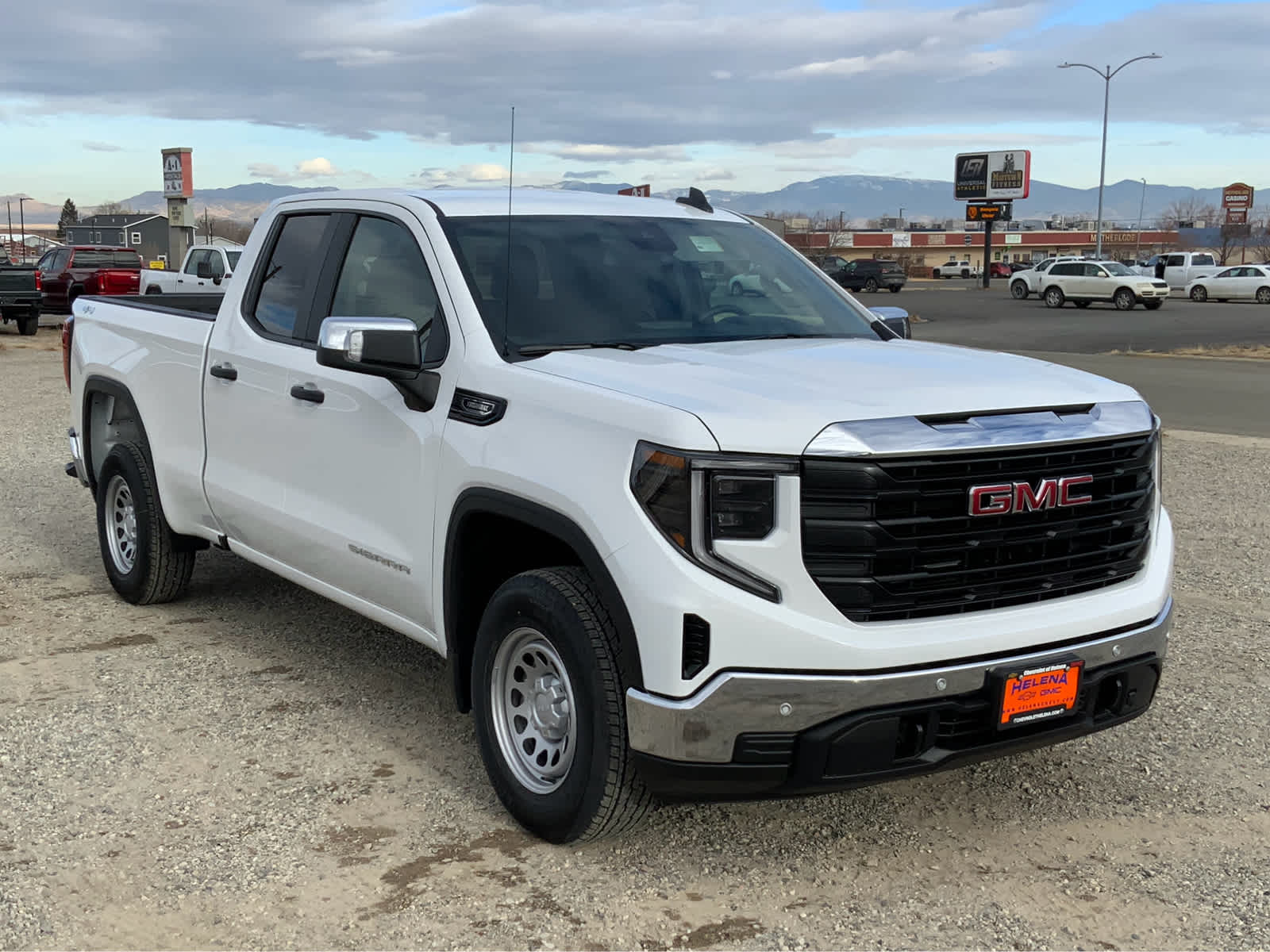 2025 GMC Sierra 1500 Pro 4WD Double Cab 147 7