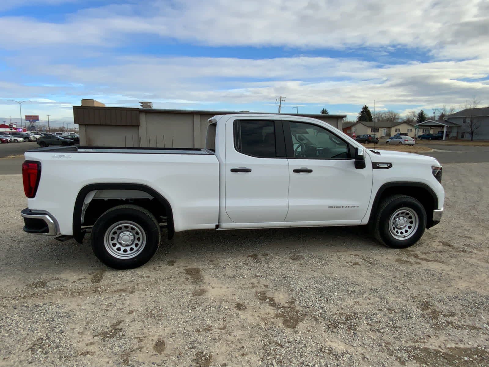 2025 GMC Sierra 1500 Pro 4WD Double Cab 147 6