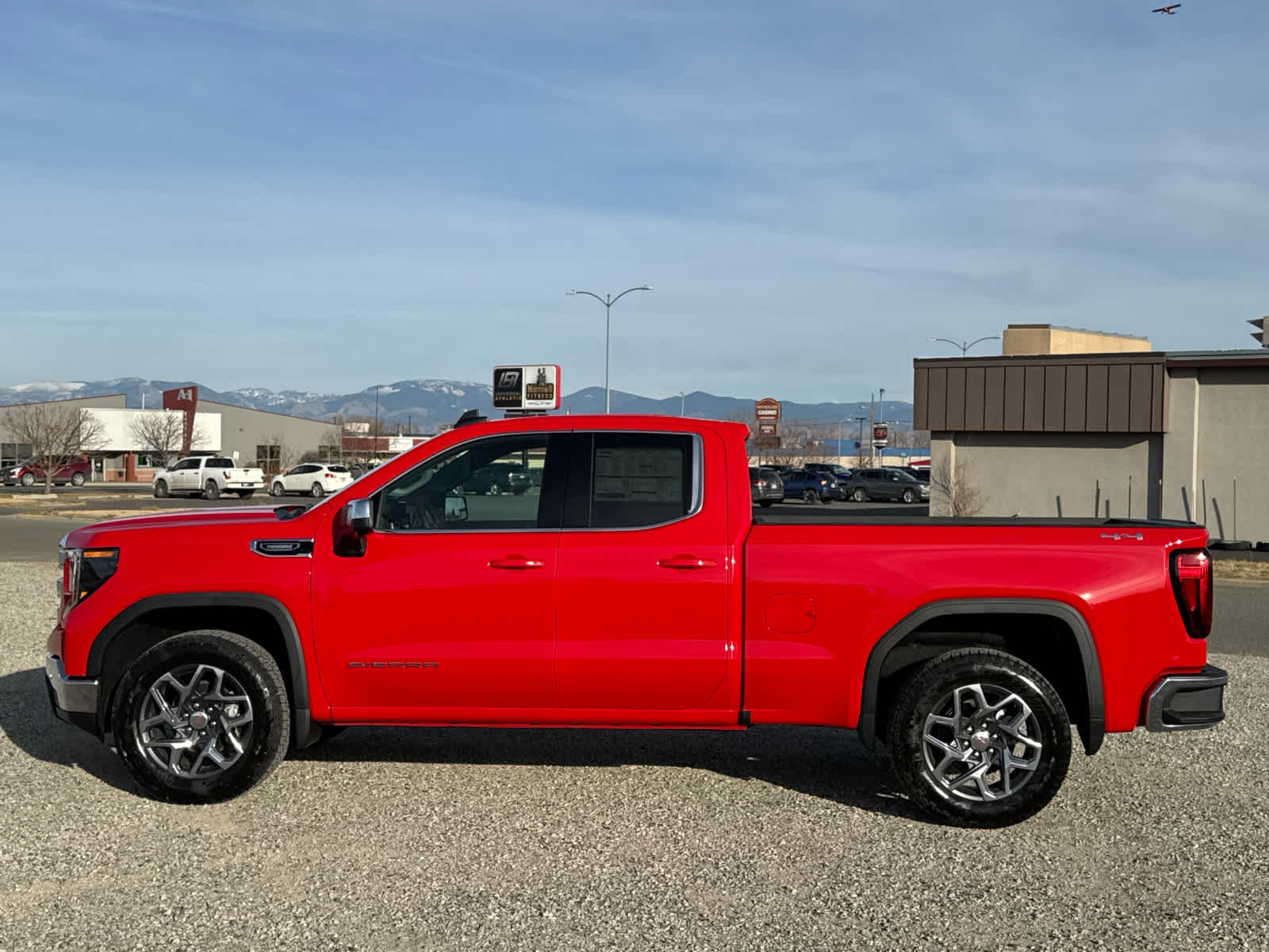 2025 GMC Sierra 1500 SLE 4WD Double Cab 147 5