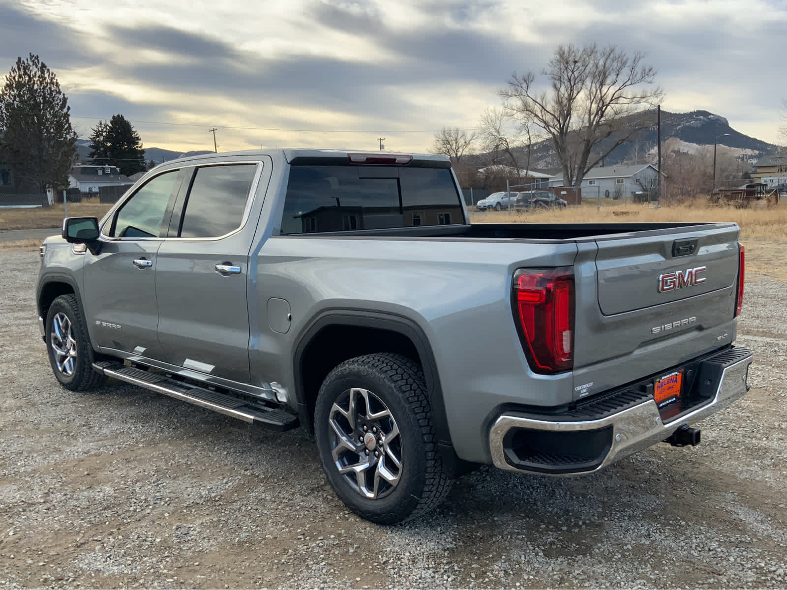 2025 GMC Sierra 1500 SLT 2WD Crew Cab 147 5