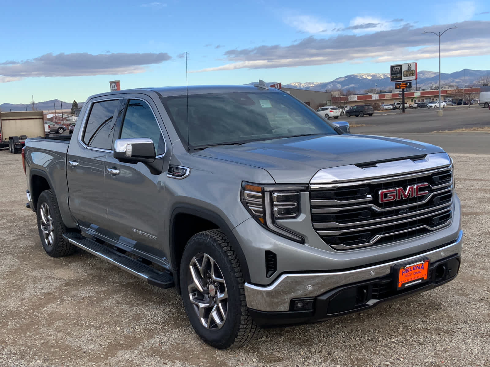 2025 GMC Sierra 1500 SLT 2WD Crew Cab 147 11