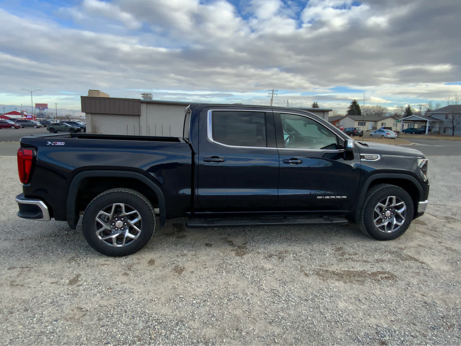 2025 GMC Sierra 1500 SLE 4WD Crew Cab 147 6