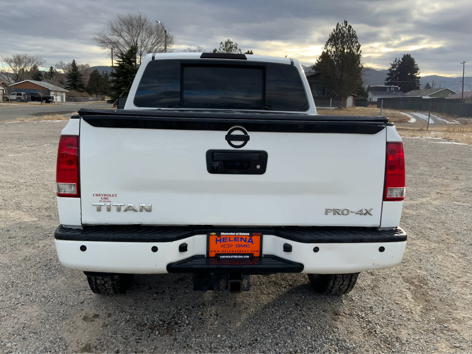 2014 Nissan Titan PRO-4X 4WD Crew Cab SWB 5