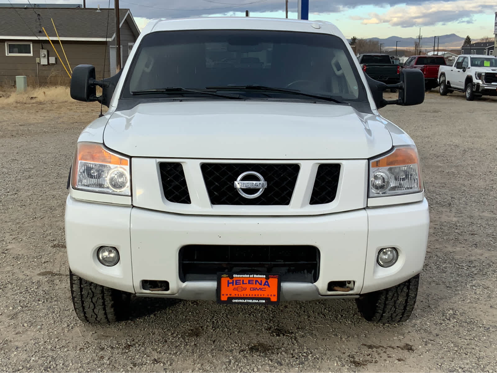 2014 Nissan Titan PRO-4X 4WD Crew Cab SWB 9