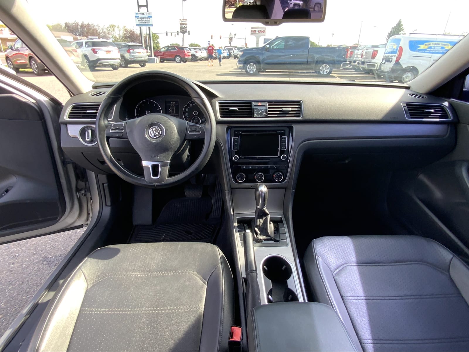 2014 Volkswagen Passat SE w/Sunroof 14