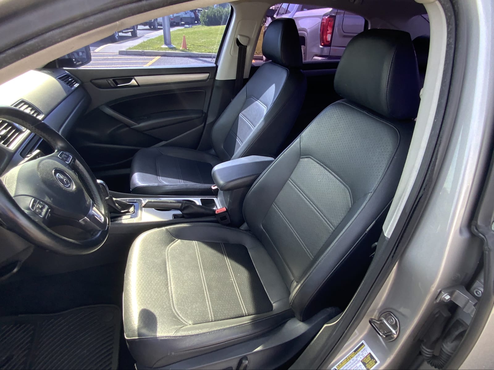 2014 Volkswagen Passat SE w/Sunroof 15