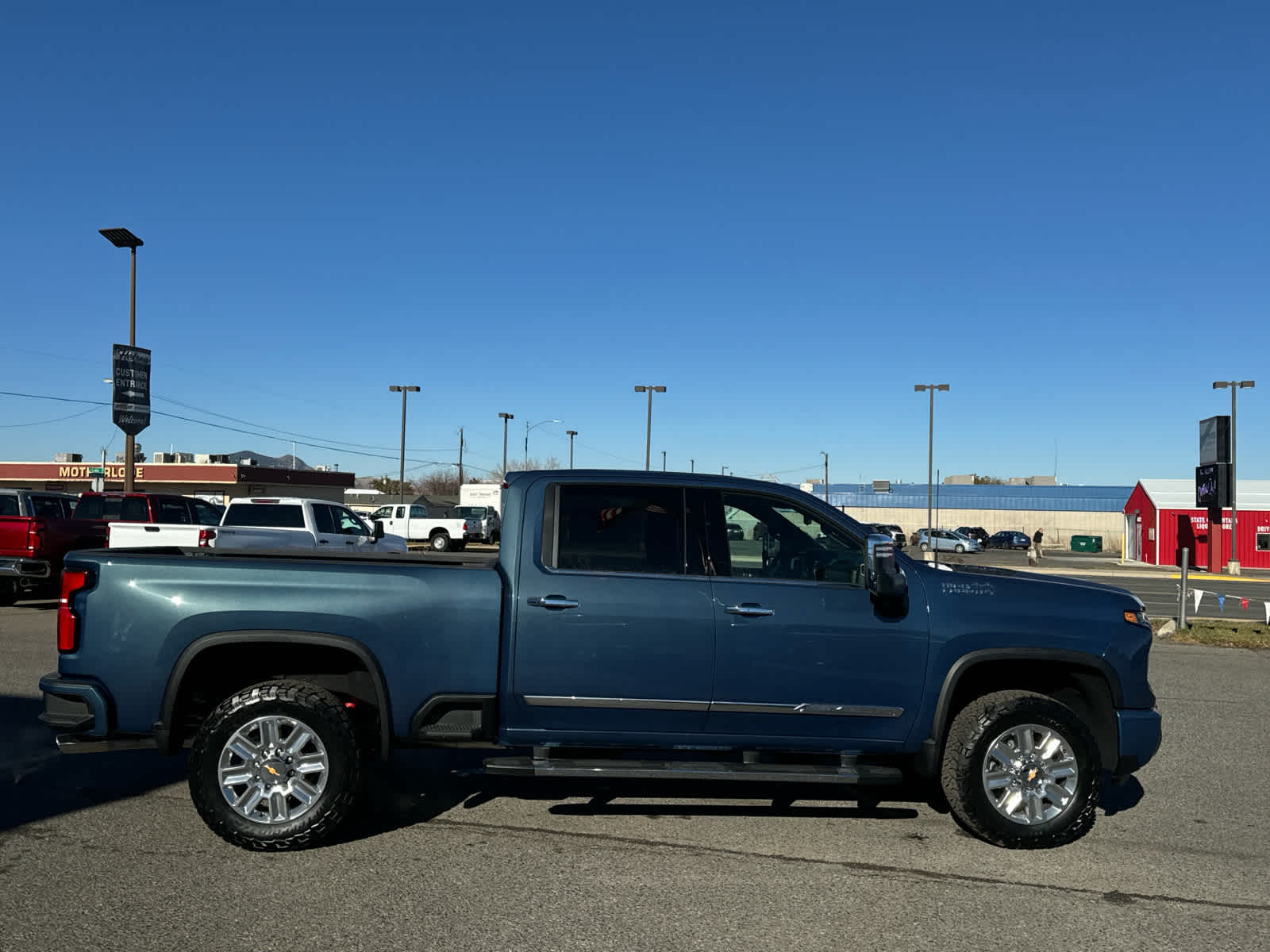 2025 Chevrolet Silverado 2500HD High Country 4WD Crew Cab 159 11