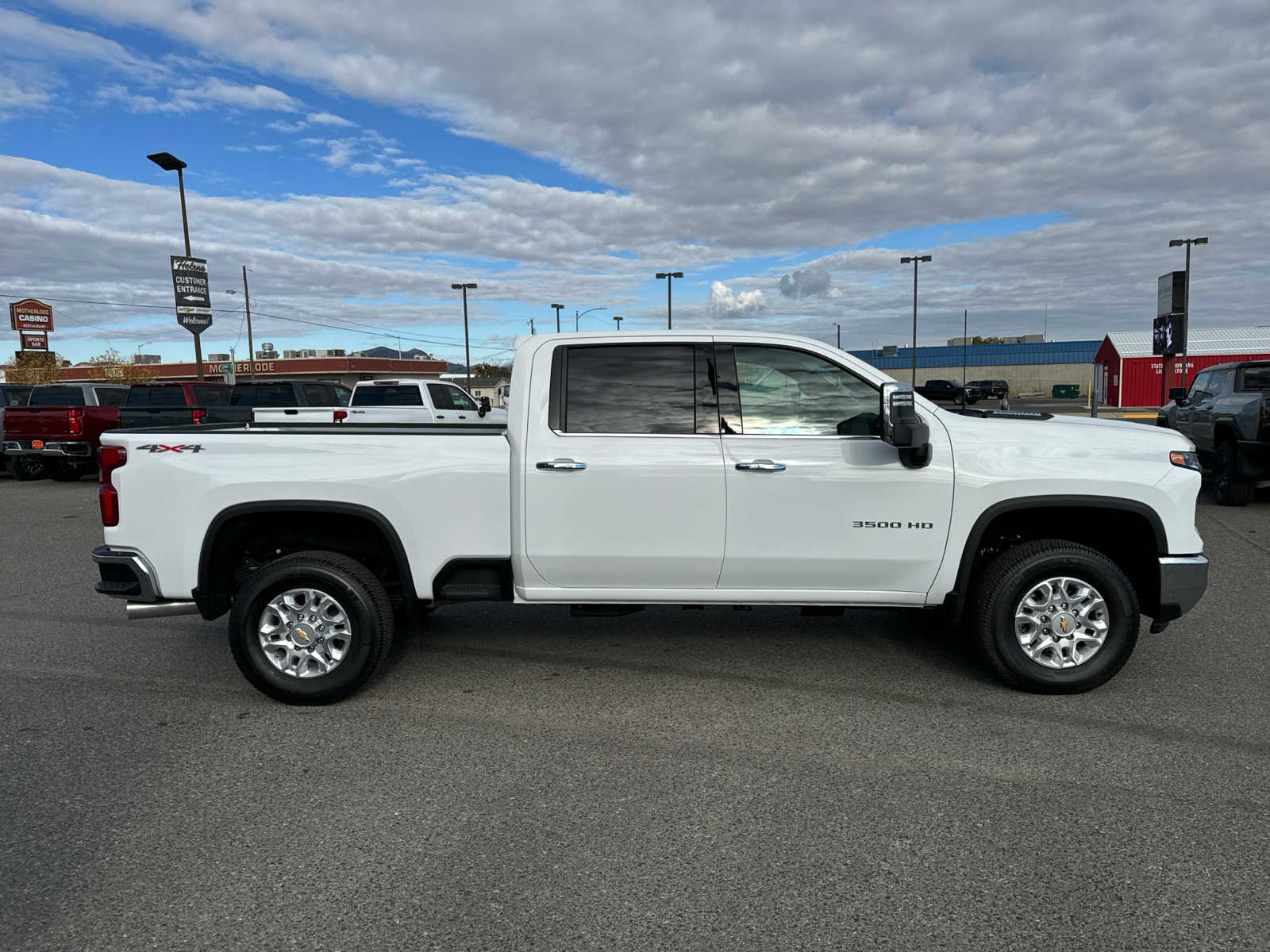 2024 Chevrolet Silverado 3500HD LTZ 4WD Crew Cab 159 10