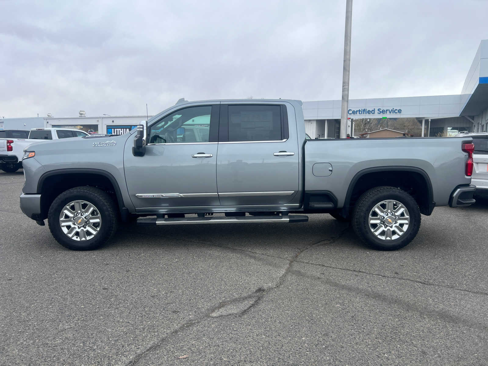 2024 Chevrolet Silverado 3500HD High Country 4WD Crew Cab 159 3