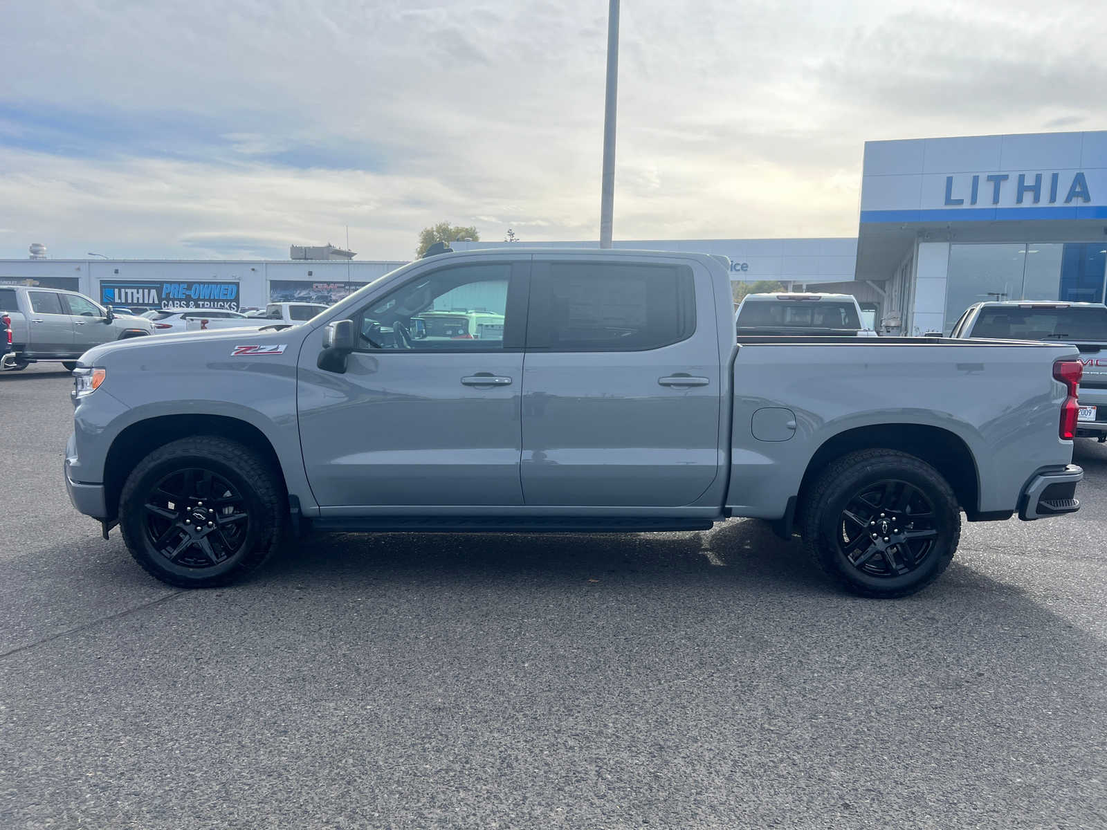 2025 Chevrolet Silverado 1500 RST 4WD Crew Cab 147 3