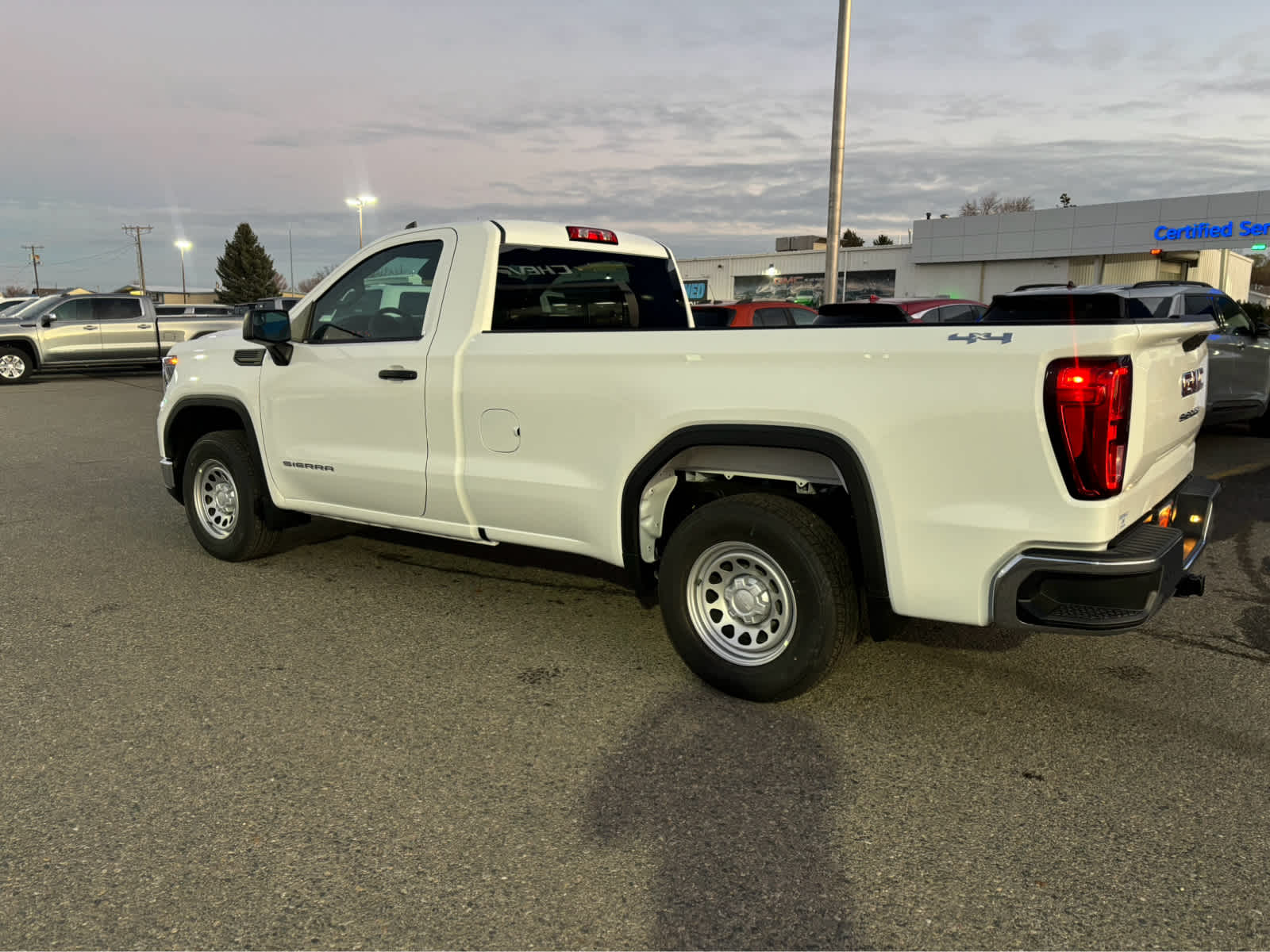 2025 GMC Sierra 1500 Pro 4WD Reg Cab 140 3