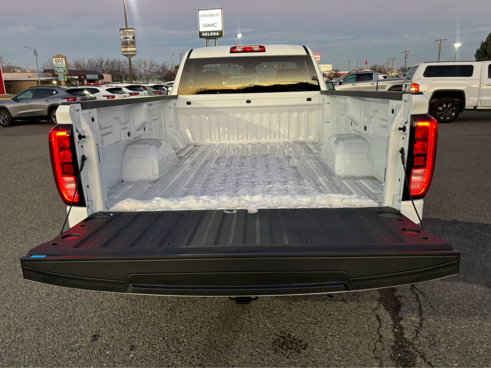 2025 GMC Sierra 1500 Pro 4WD Reg Cab 140 5