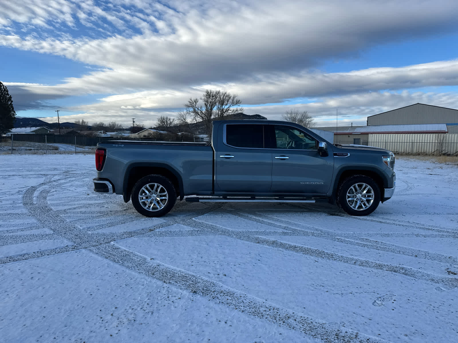 2020 GMC Sierra 1500 SLT 4WD Crew Cab 157 9