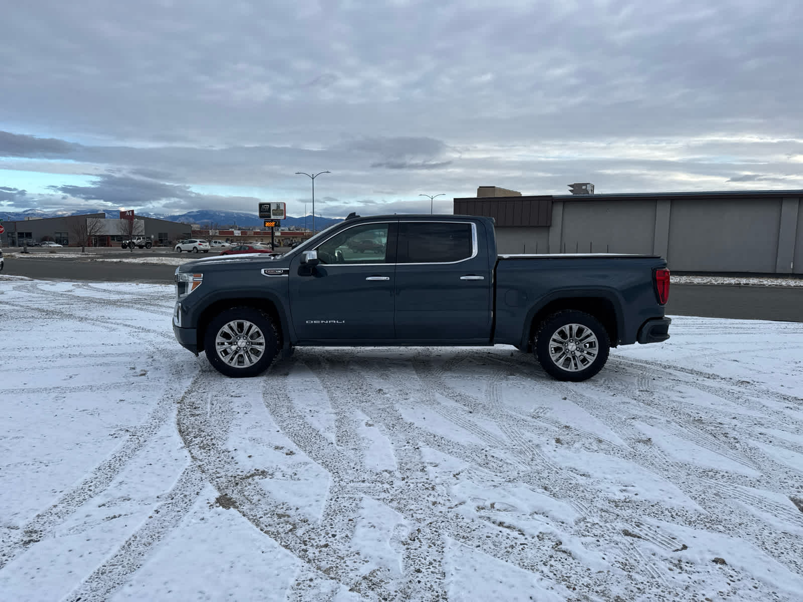 2020 GMC Sierra 1500 Denali 4WD Crew Cab 147 5