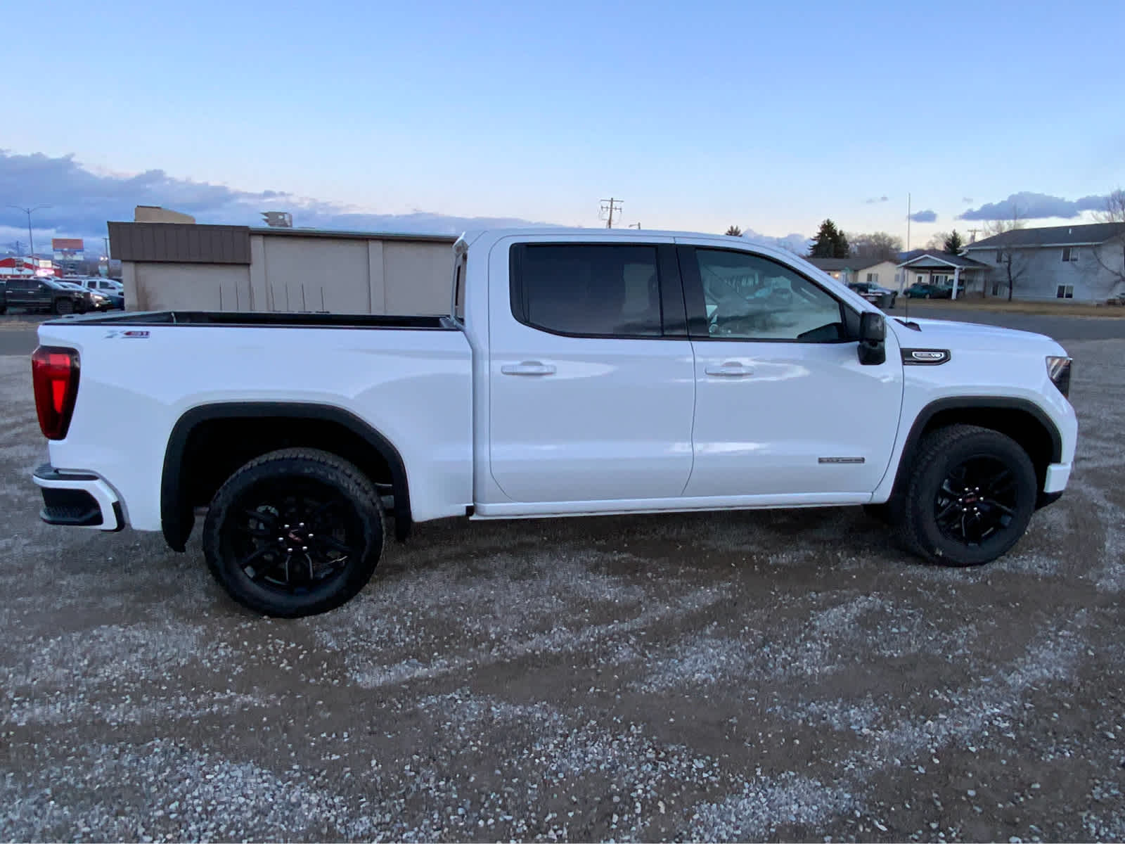 2025 GMC Sierra 1500 Elevation 4WD Crew Cab 147 6