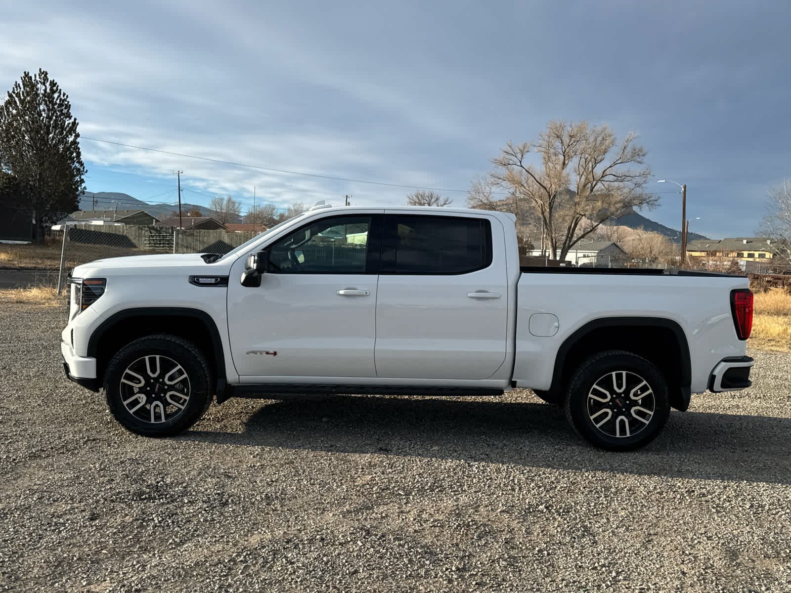 2025 GMC Sierra 1500 AT4 4WD Crew Cab 147 5