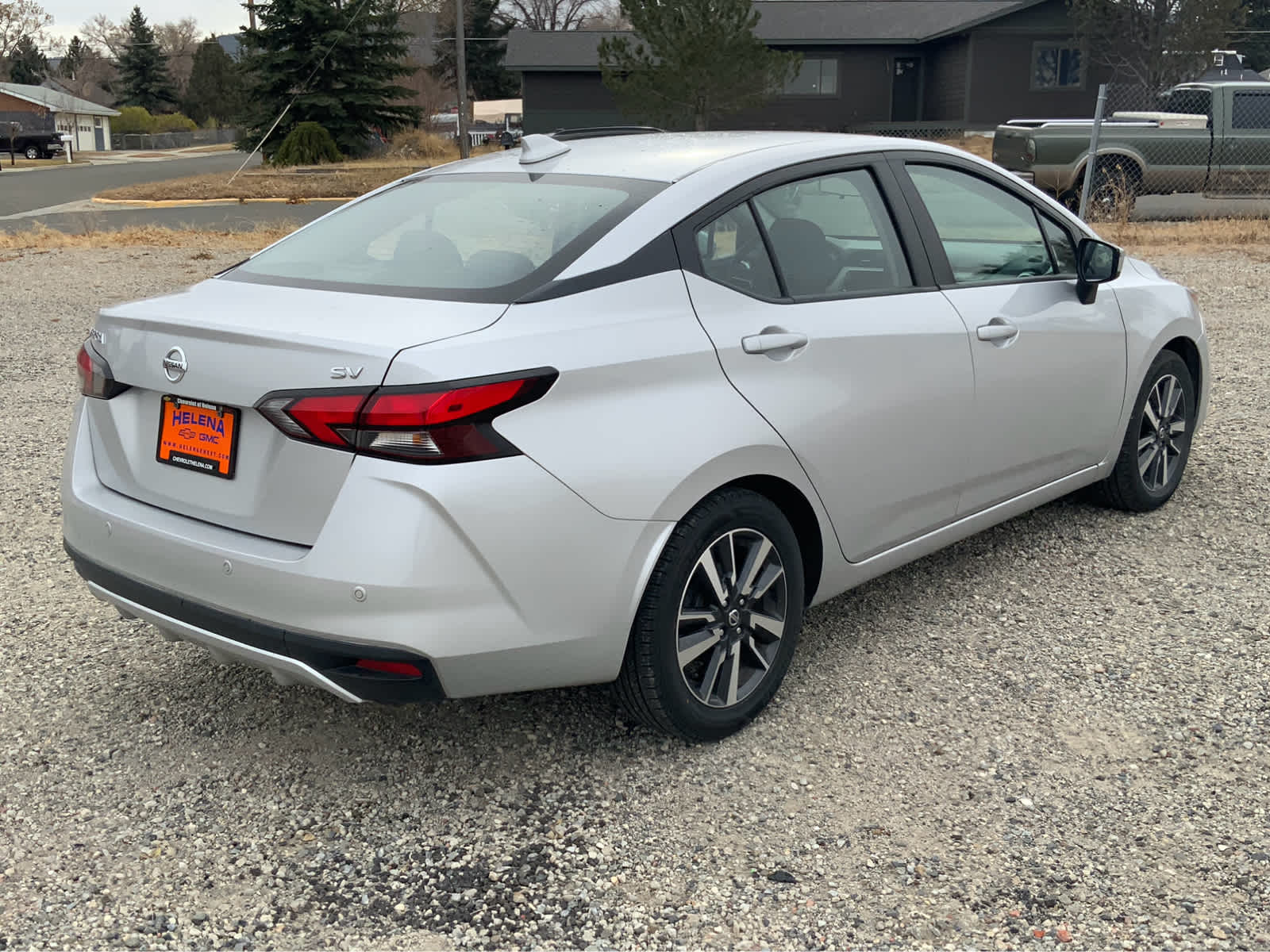 2021 Nissan Versa SV 5