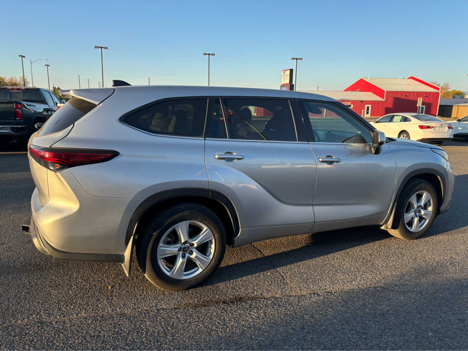 2022 Toyota Highlander L 6