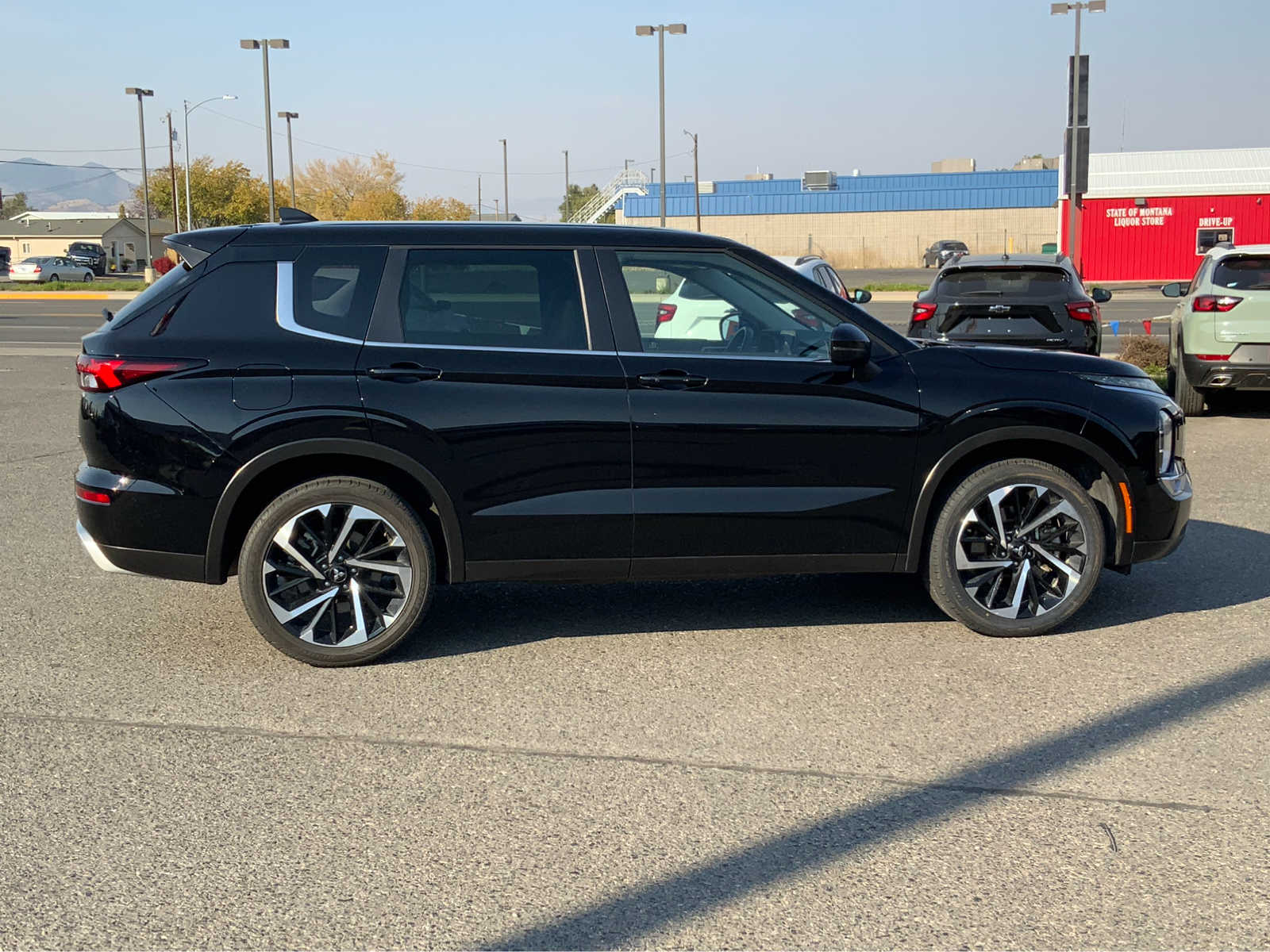 2023 Mitsubishi Outlander SE Special Edition 6