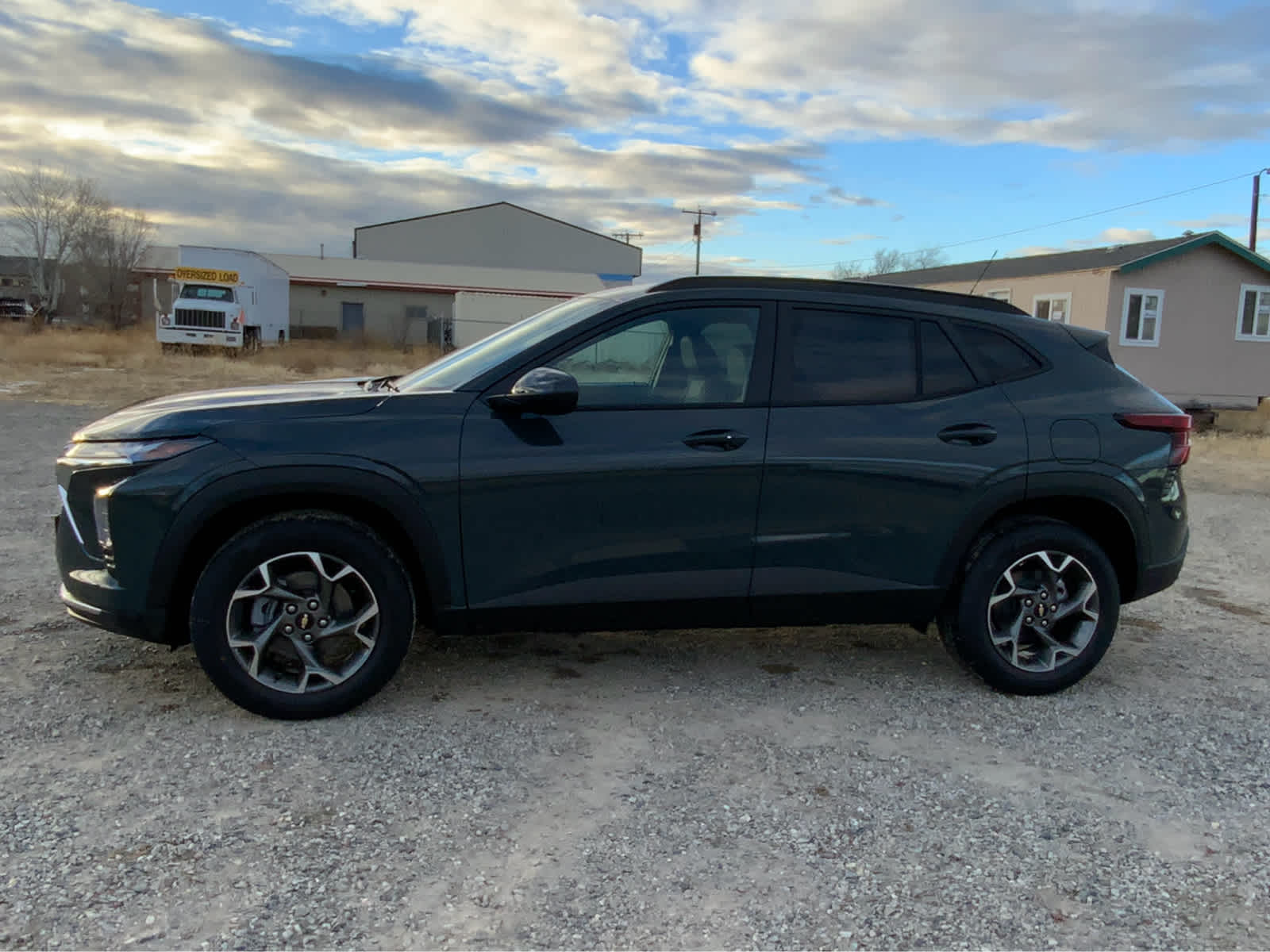 2025 Chevrolet Trax LT 2