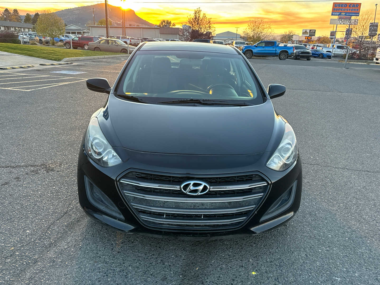 2017 Hyundai Elantra GT  10