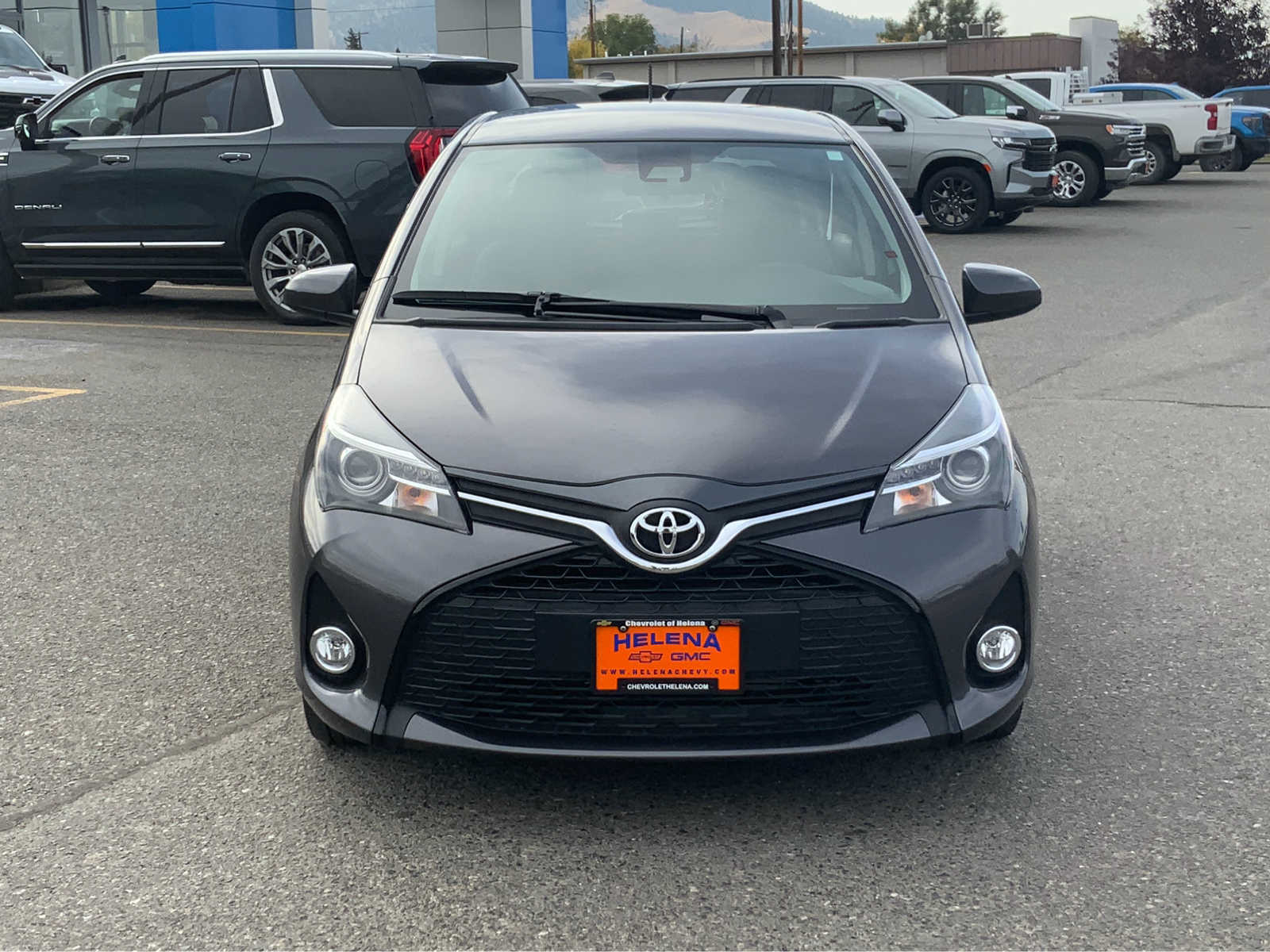 2017 Toyota Yaris SE 8