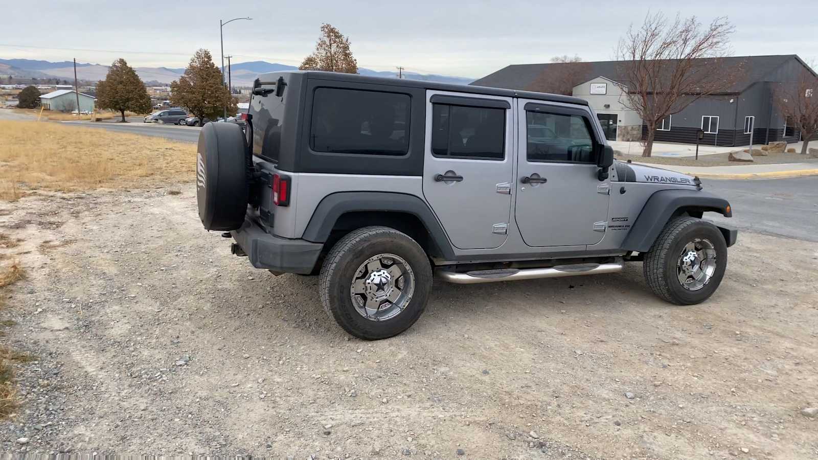 2014 Jeep Wrangler Unlimited Sport 9