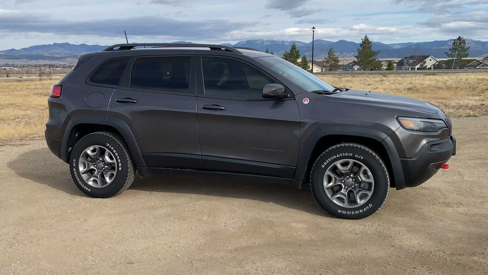 2019 Jeep Cherokee Trailhawk 2