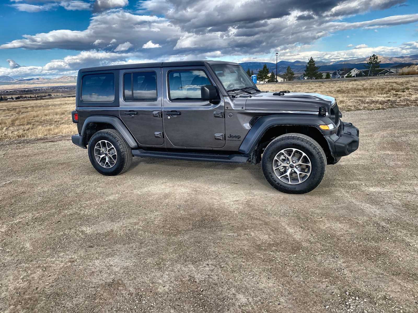 2024 Jeep Wrangler Sport S 20