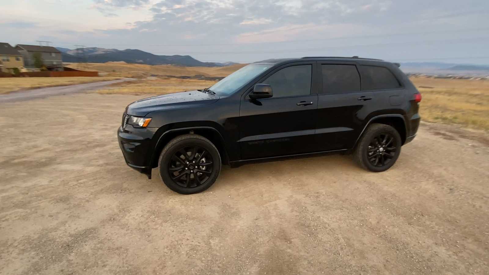 2021 Jeep Grand Cherokee Laredo X 5