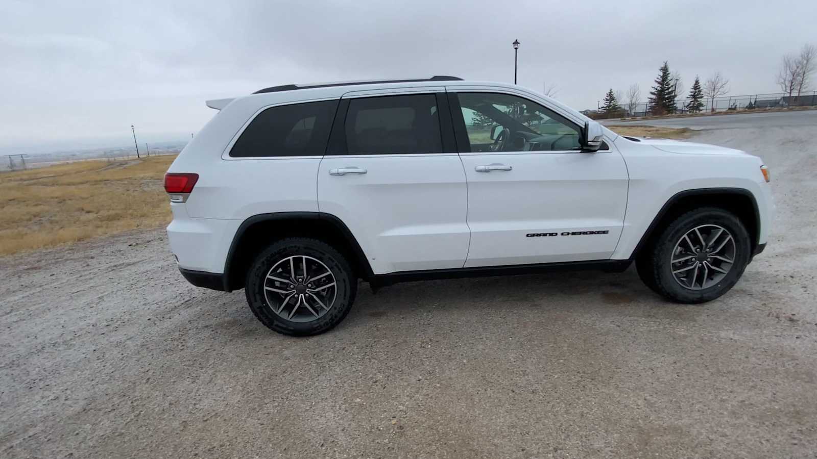 2020 Jeep Grand Cherokee Limited 9