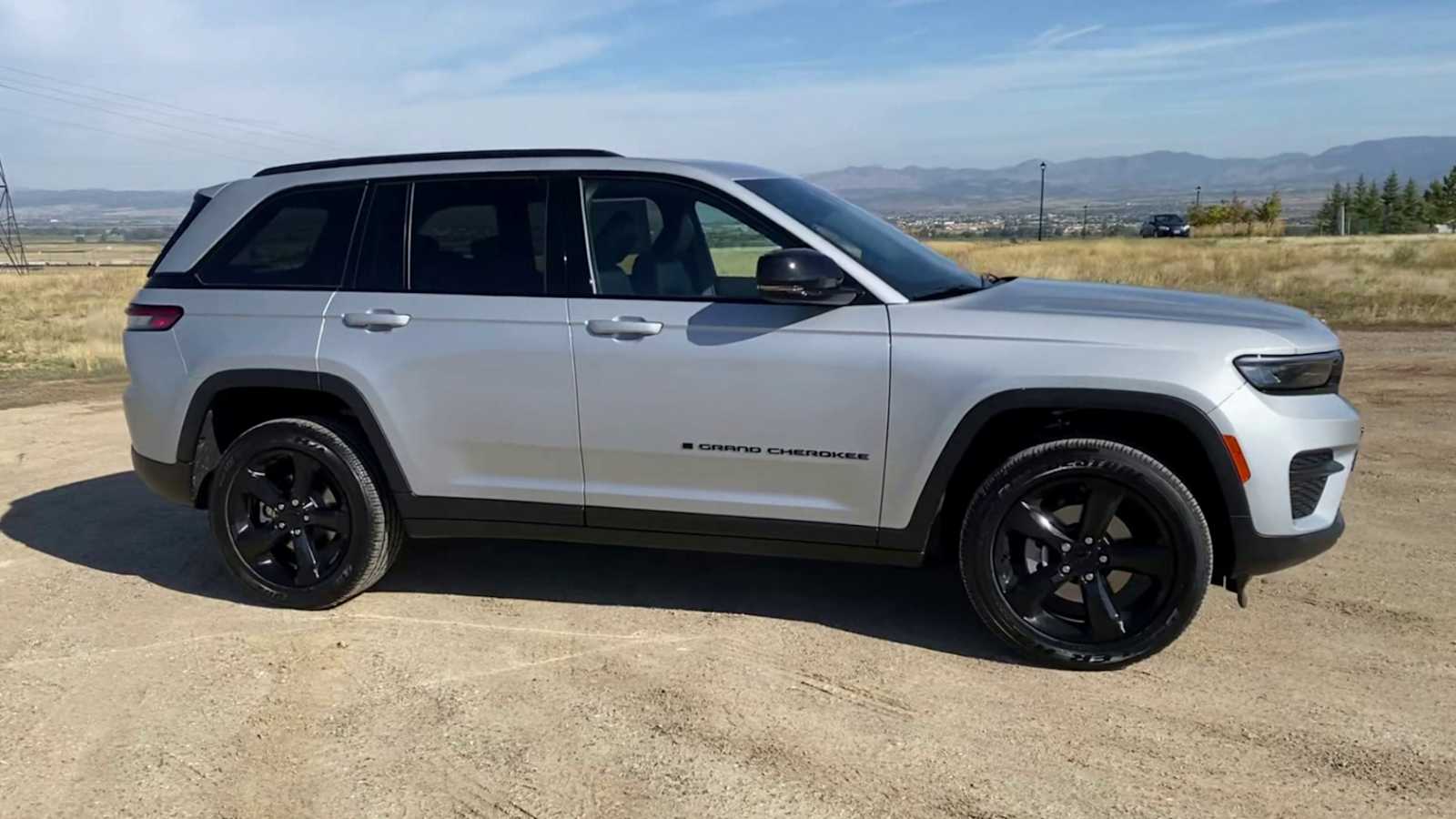 2023 Jeep Grand Cherokee Altitude X 7