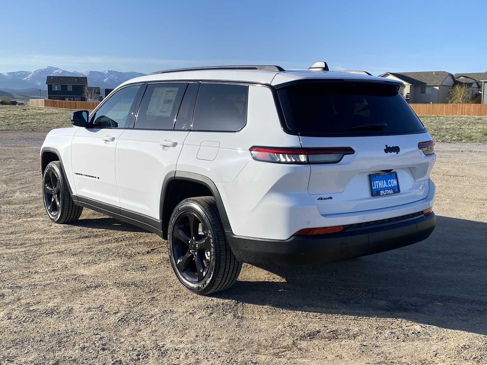 2024 Jeep Grand Cherokee L Altitude 11