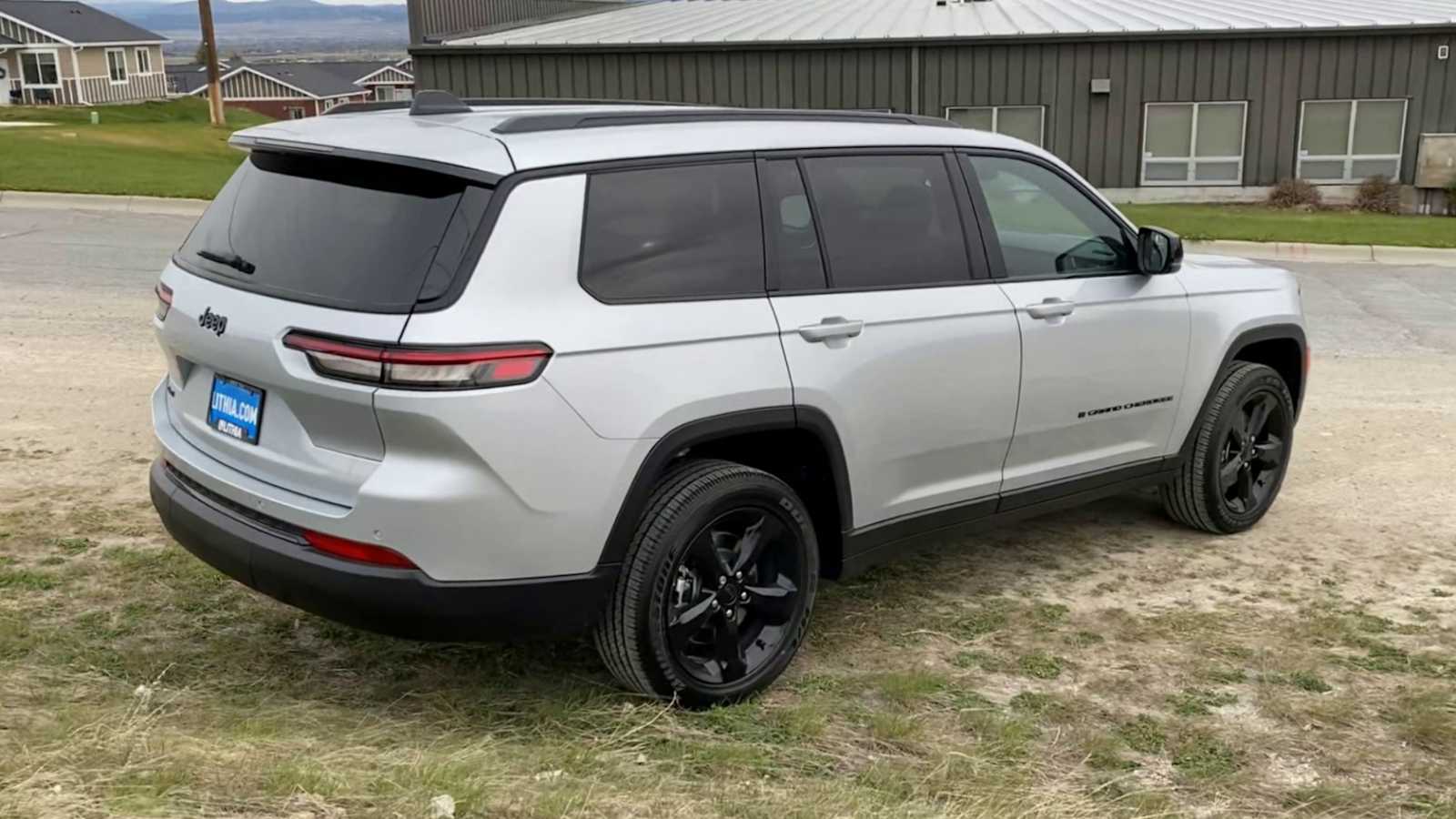 2024 Jeep Grand Cherokee L Altitude 8