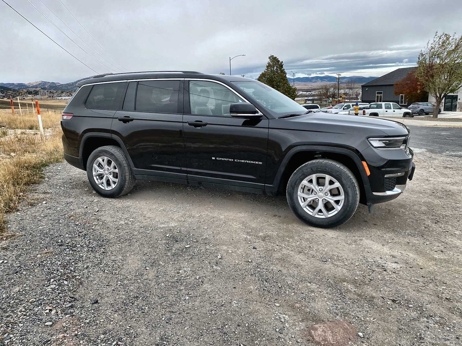 2023 Jeep Grand Cherokee L Limited 19