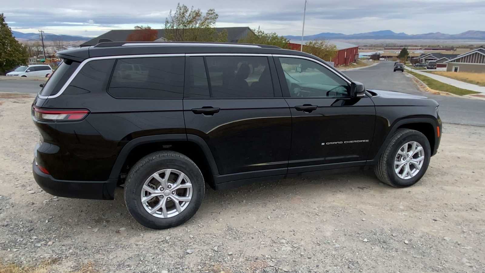 2023 Jeep Grand Cherokee L Limited 9