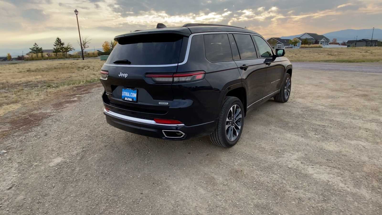 2024 Jeep Grand Cherokee L Overland 8