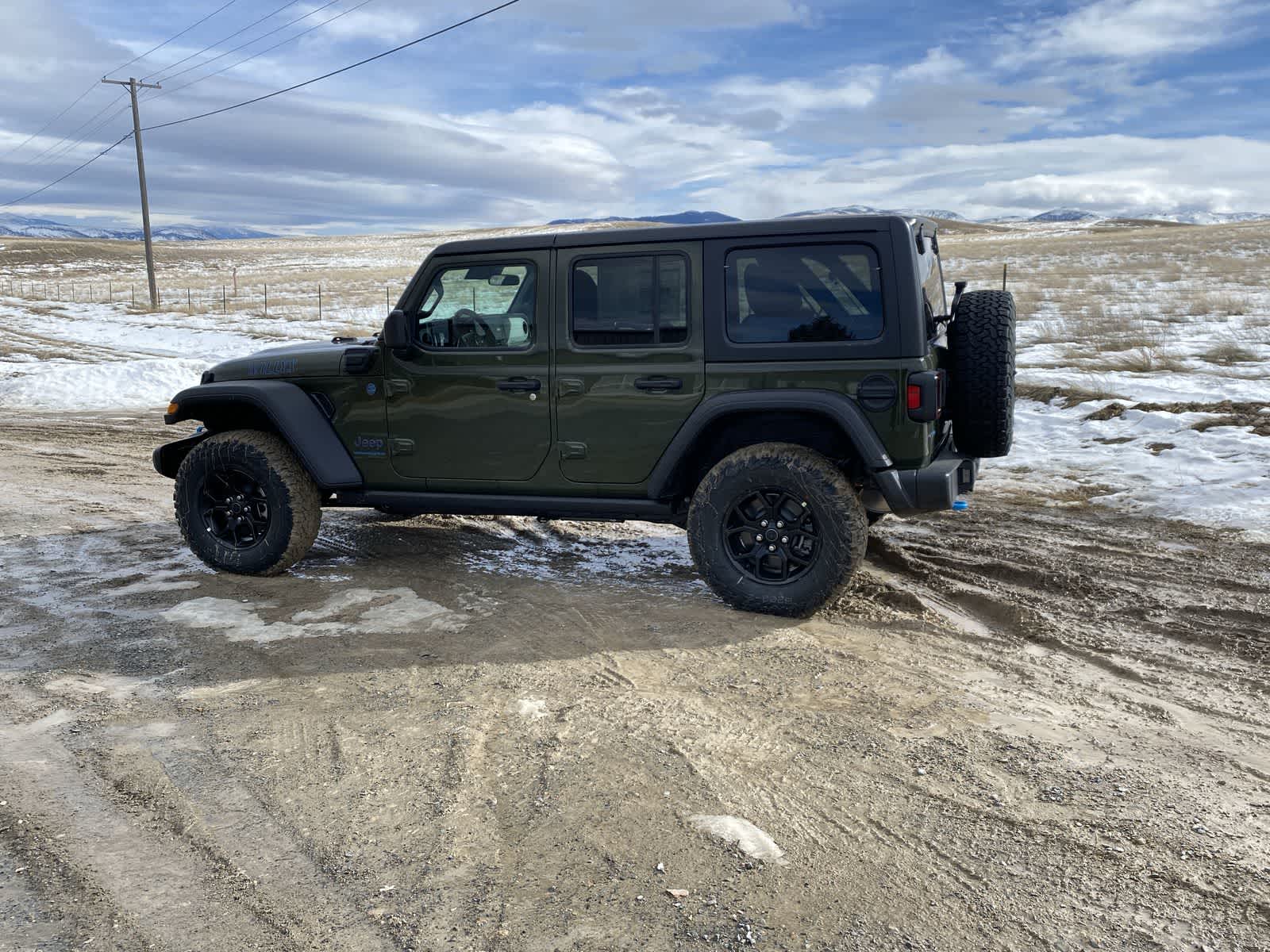 2024 Jeep Wrangler 4xe Willys 2