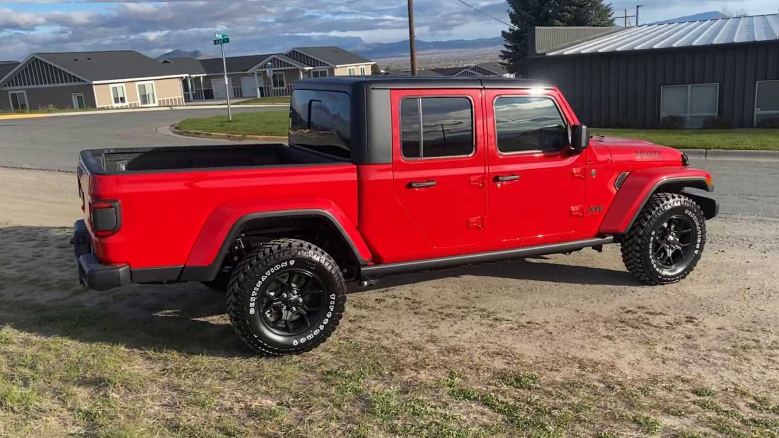 2024 Jeep Gladiator Willys 4x4 9