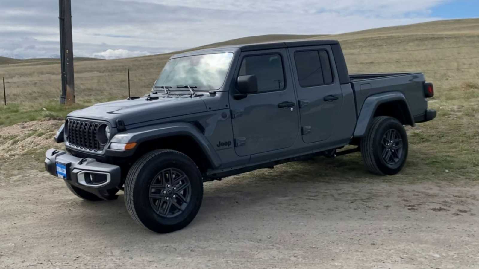 2024 Jeep Gladiator Sport S 4x4 4