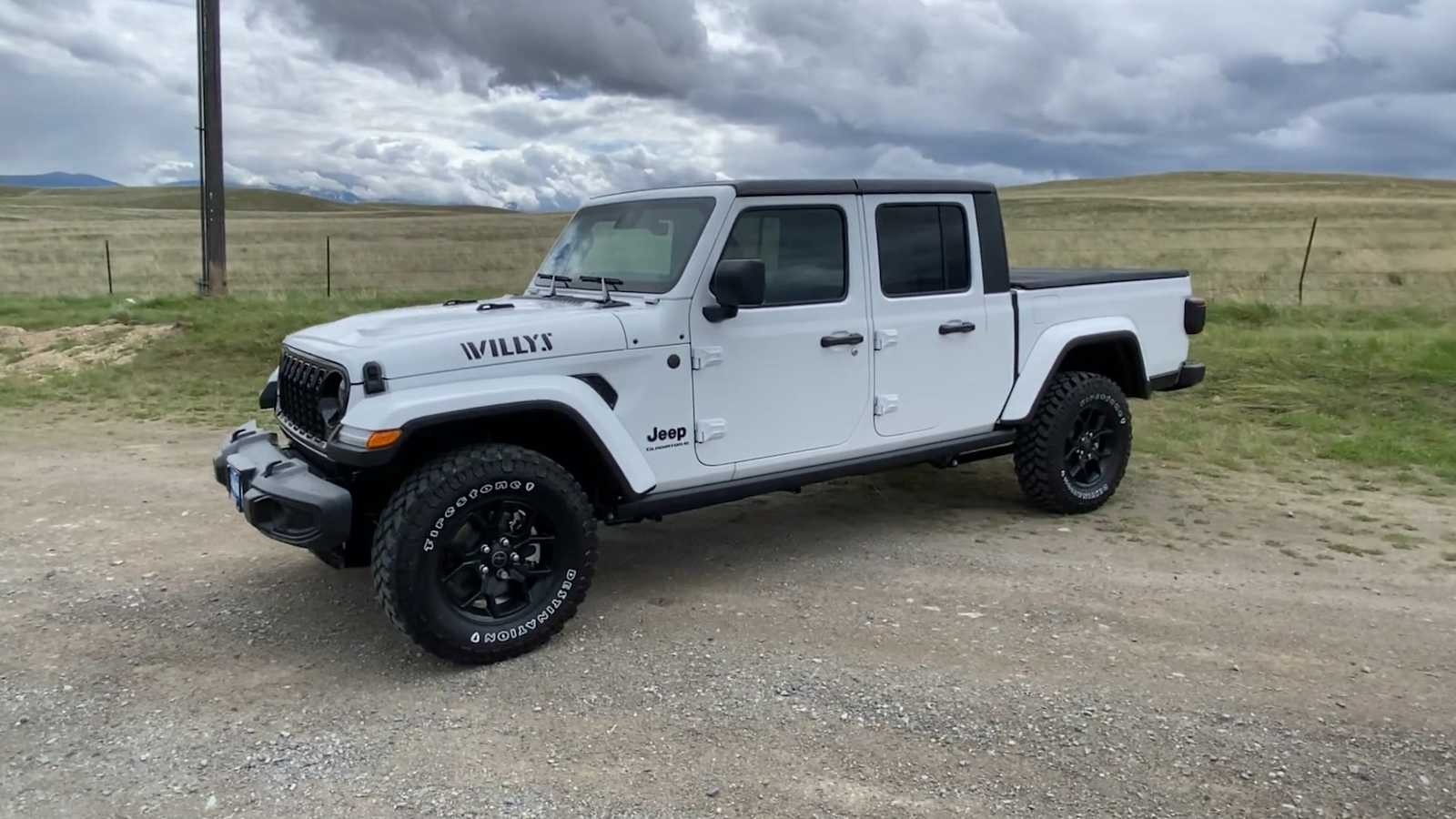 2024 Jeep Gladiator Willys 4x4 5