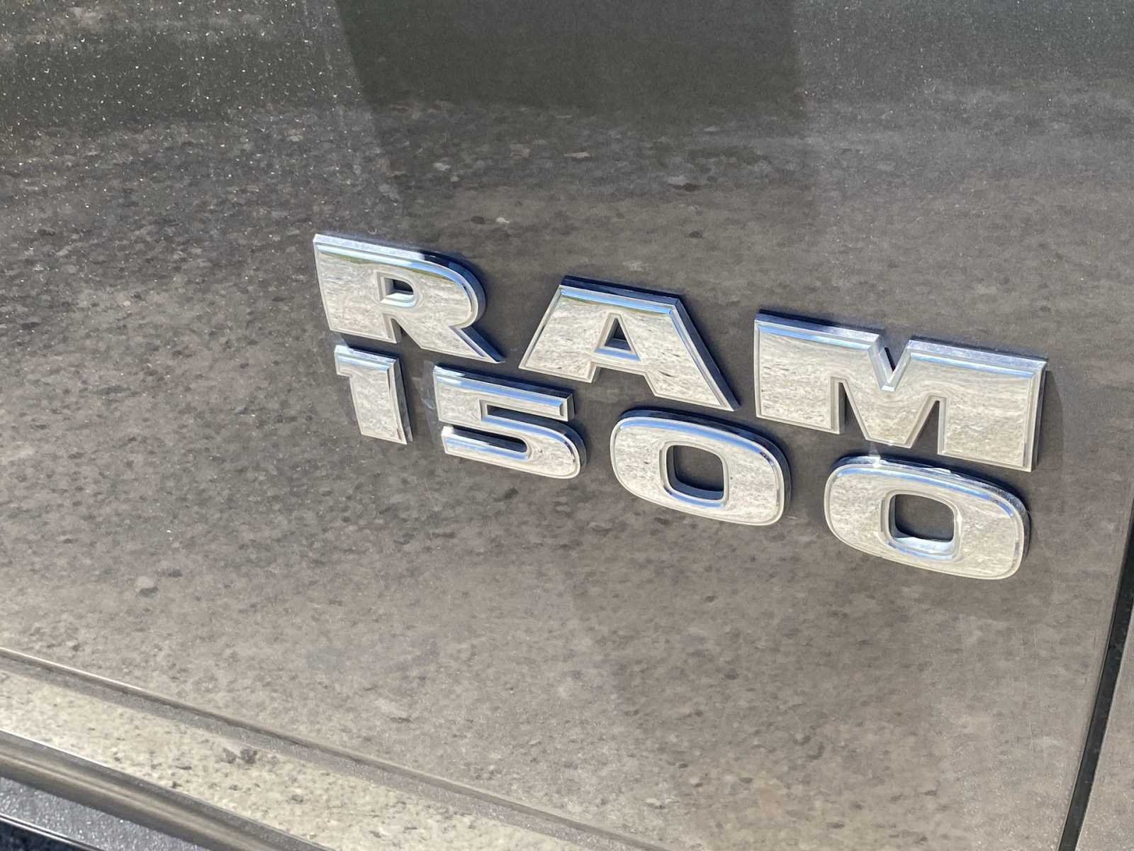 2014 Ram 1500 Express 4WD Quad Cab 140.5 14