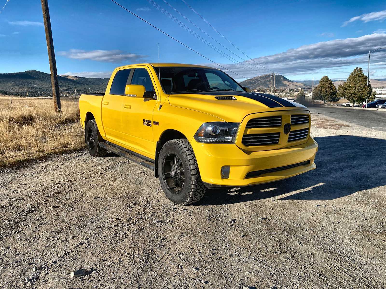 2016 Ram 1500 Sport 4WD Crew Cab 140.5 11