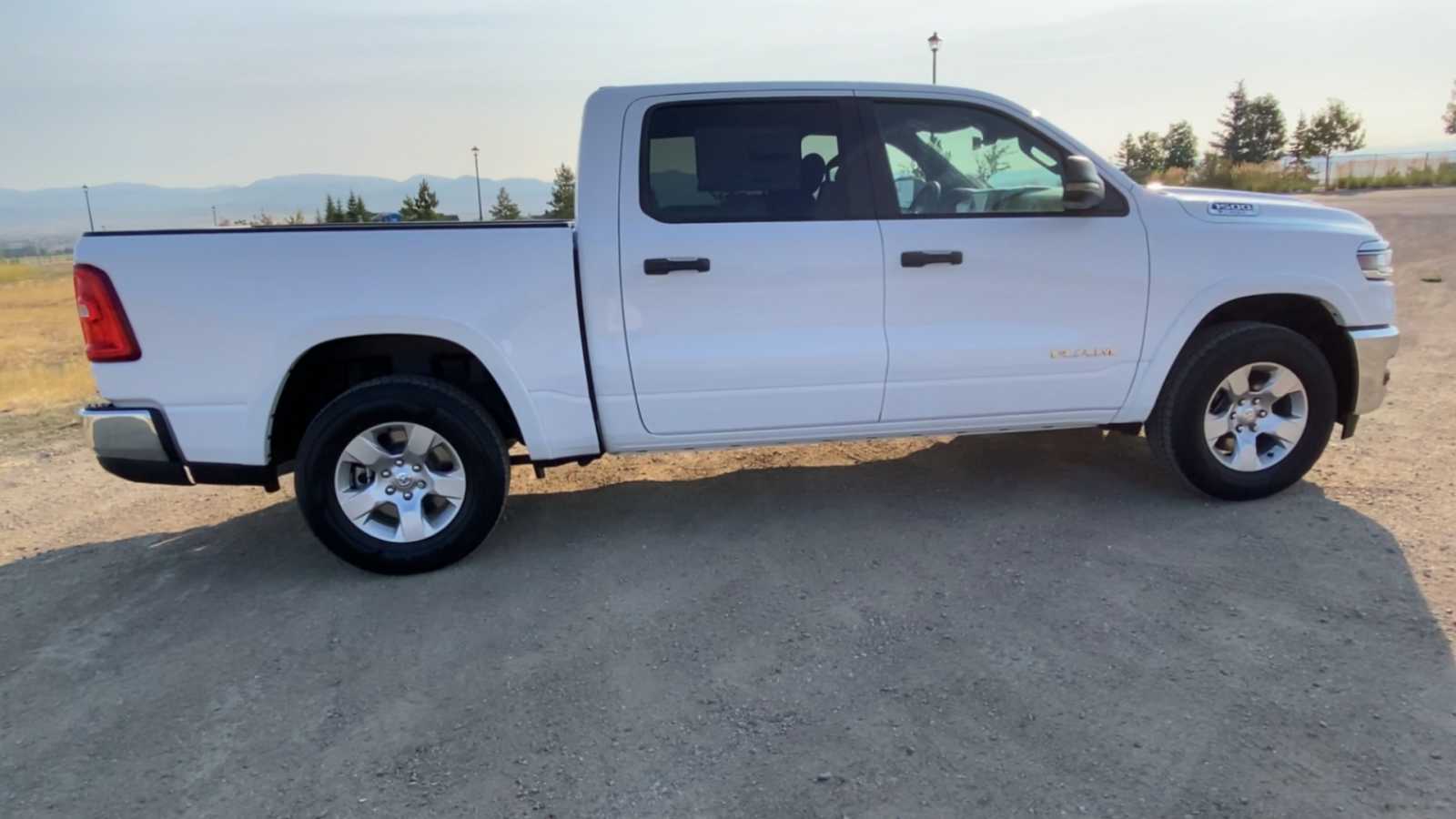 2025 Ram 1500 Big Horn 4x4 Crew Cab 57 Box 9