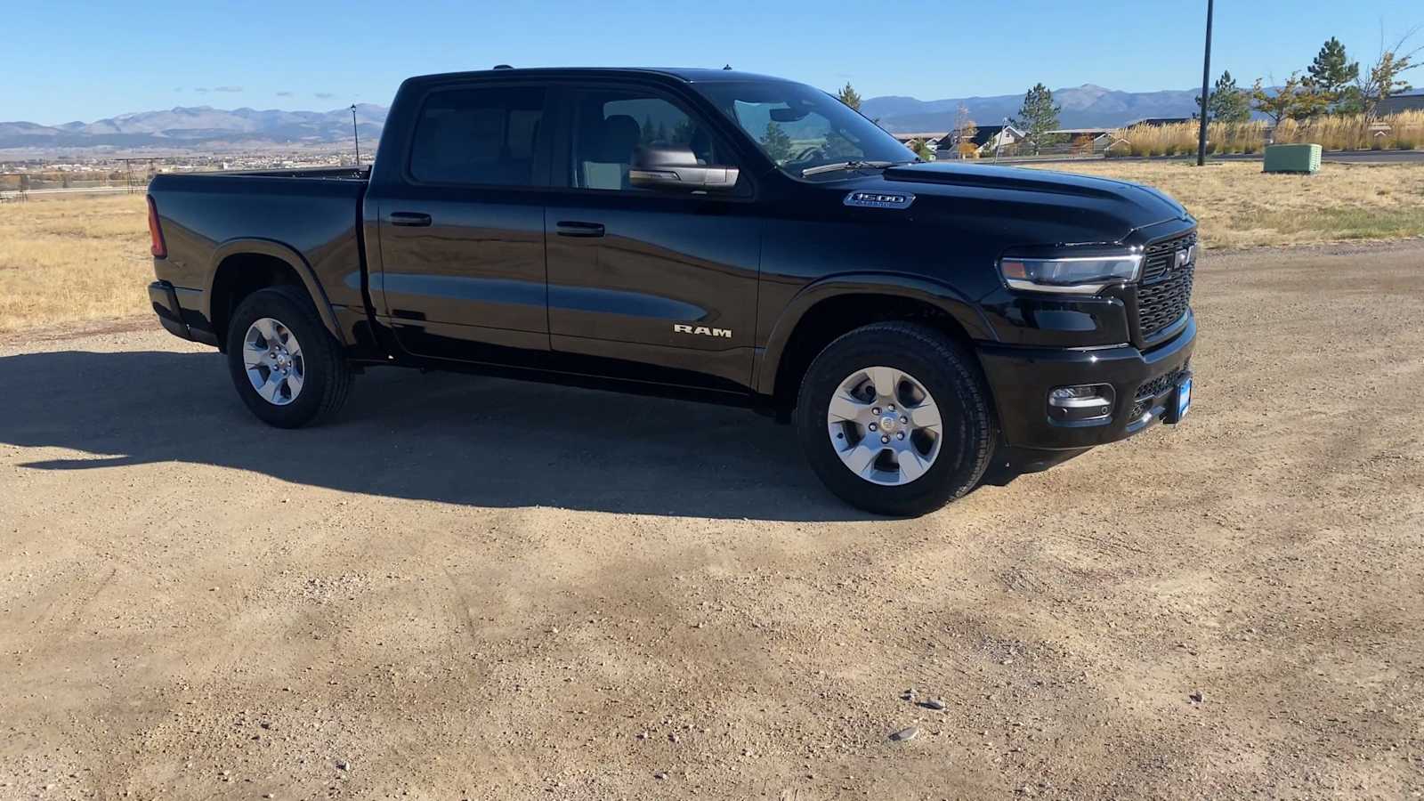 2025 Ram 1500 Big Horn 4x4 Crew Cab 57 Box 2