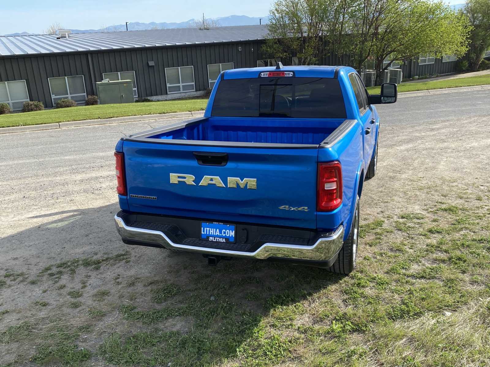 2025 Ram 1500 Big Horn 4x4 Crew Cab 57 Box 12