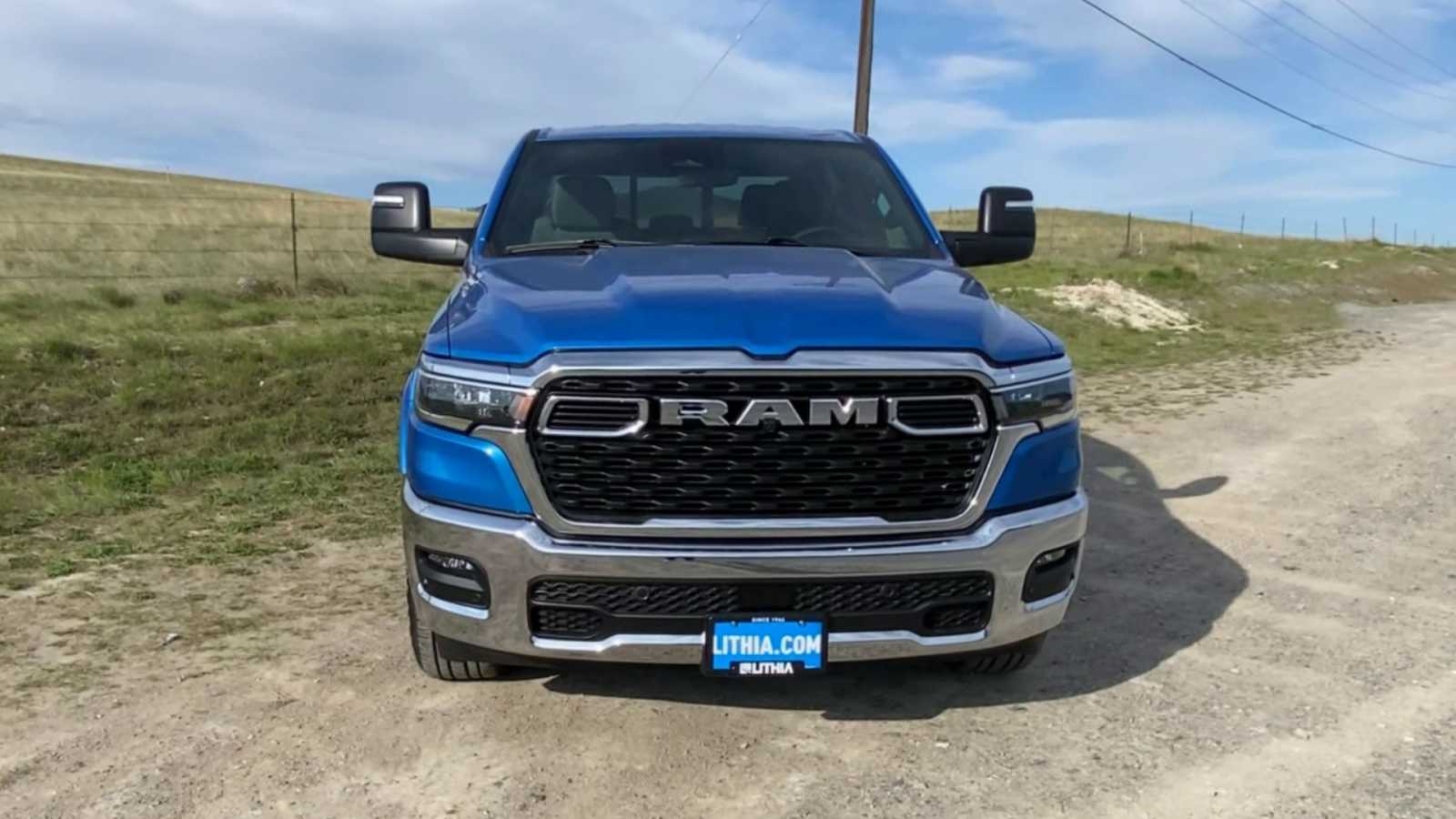 2025 Ram 1500 Big Horn 4x4 Crew Cab 57 Box 2