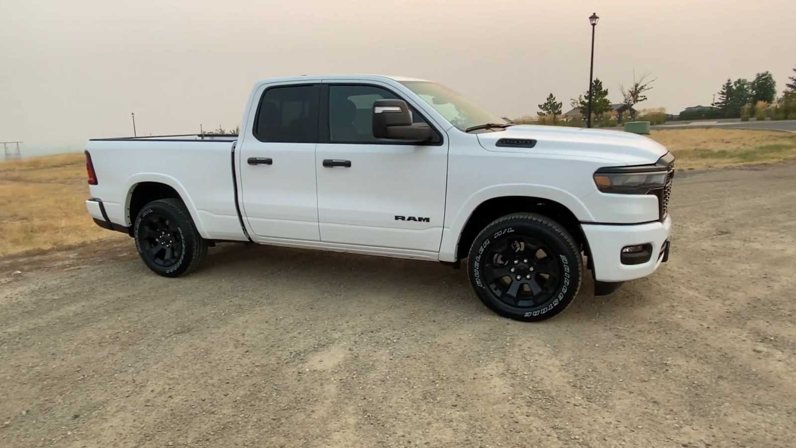 2025 Ram 1500 Big Horn 4x4 Quad Cab 64 Box 2