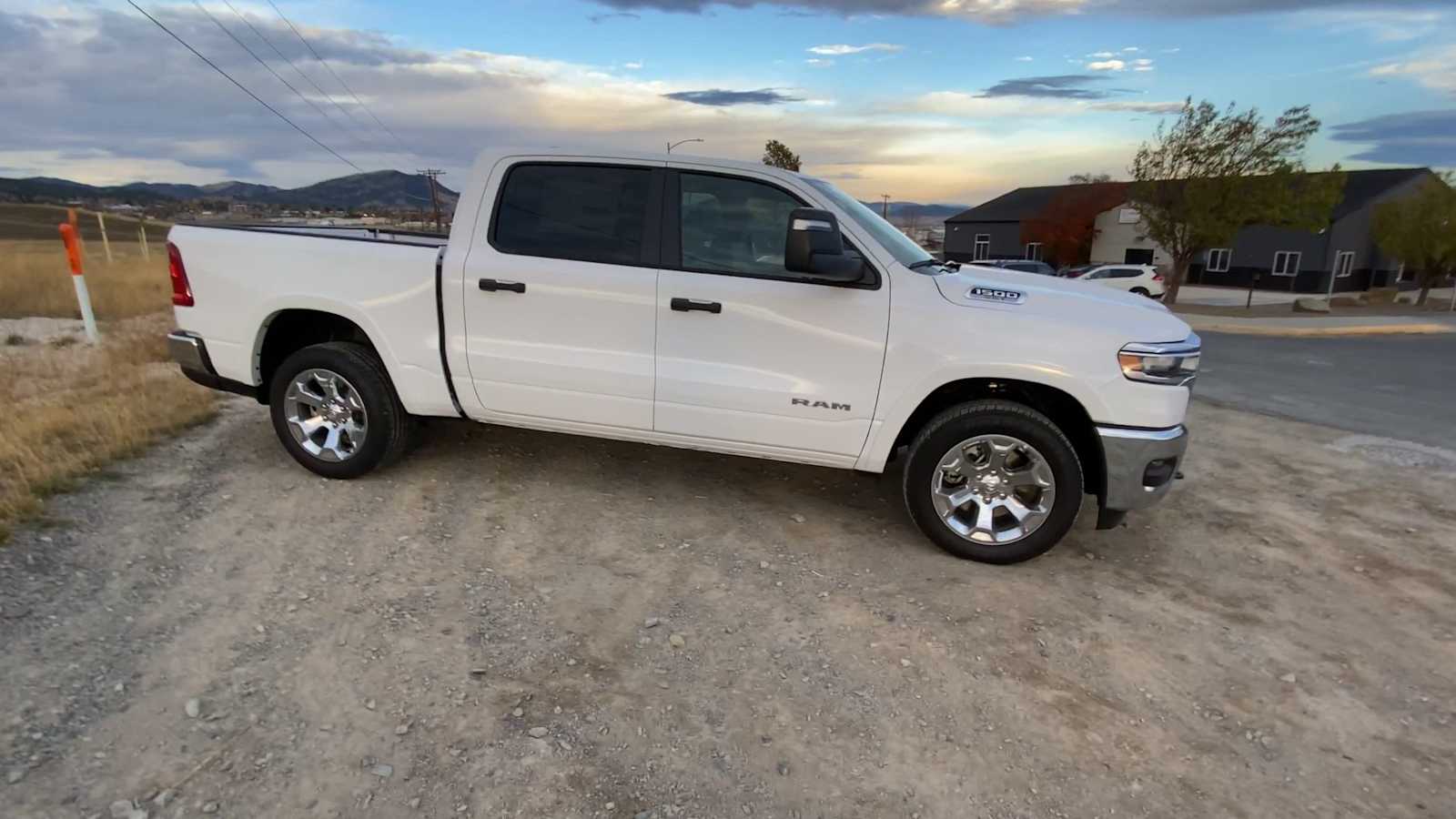 2025 Ram 1500 Big Horn 4x4 Crew Cab 57 Box 2